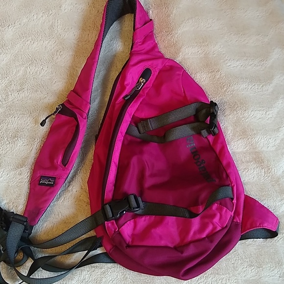 Patagonia Atom Sling Bag Pink 